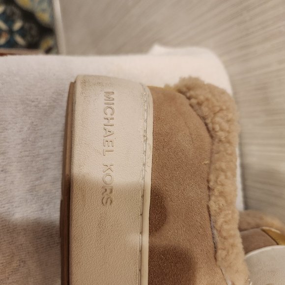 Michael Kors Fur Lined Sneakers 8 - Picture 6 of 6